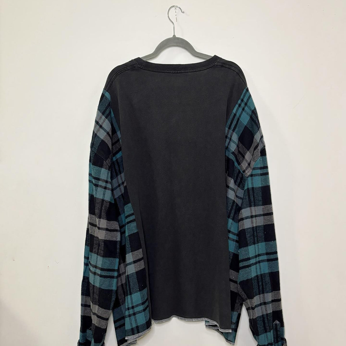 Essential Contrast Block Pullover